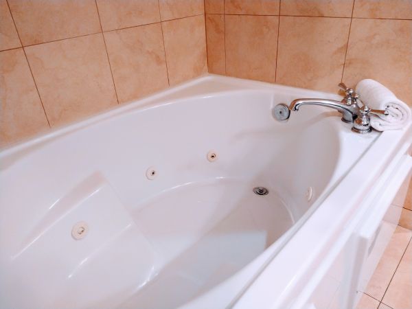 Acrylic Tub Installation in Boulder